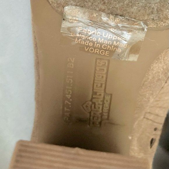 FERGALICIOUS Vorge Laser Cut detail Open Toe Sandal Womens 6 M - Picture 12 of 13